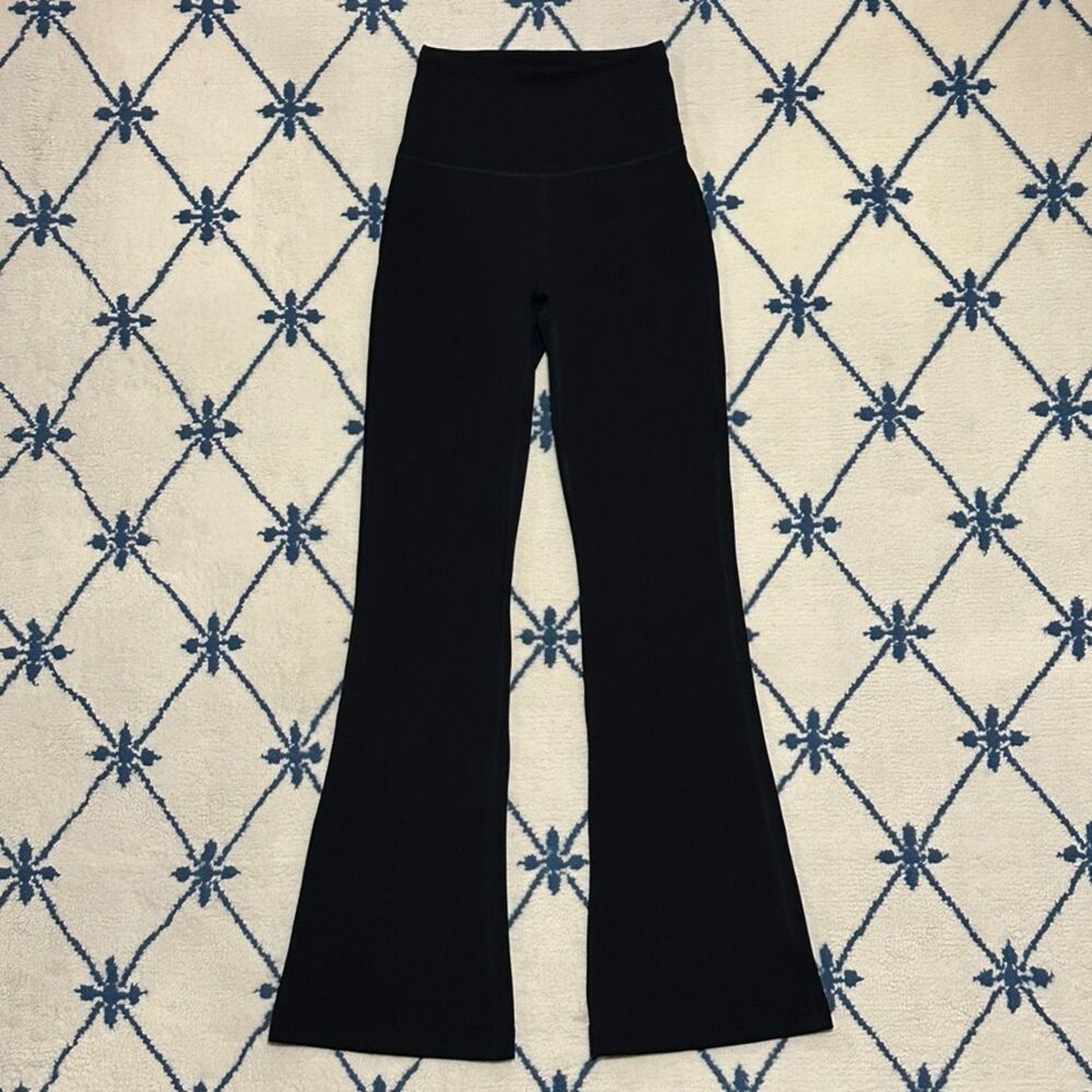Lululemon Groove Nulu High- Rise Flared Pant *Short - Black
